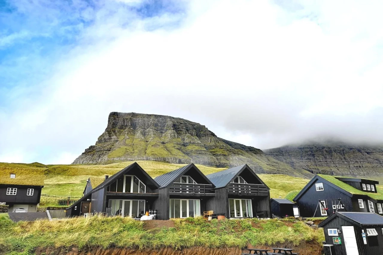 Gásadalur Apartments @ World famous waterfall